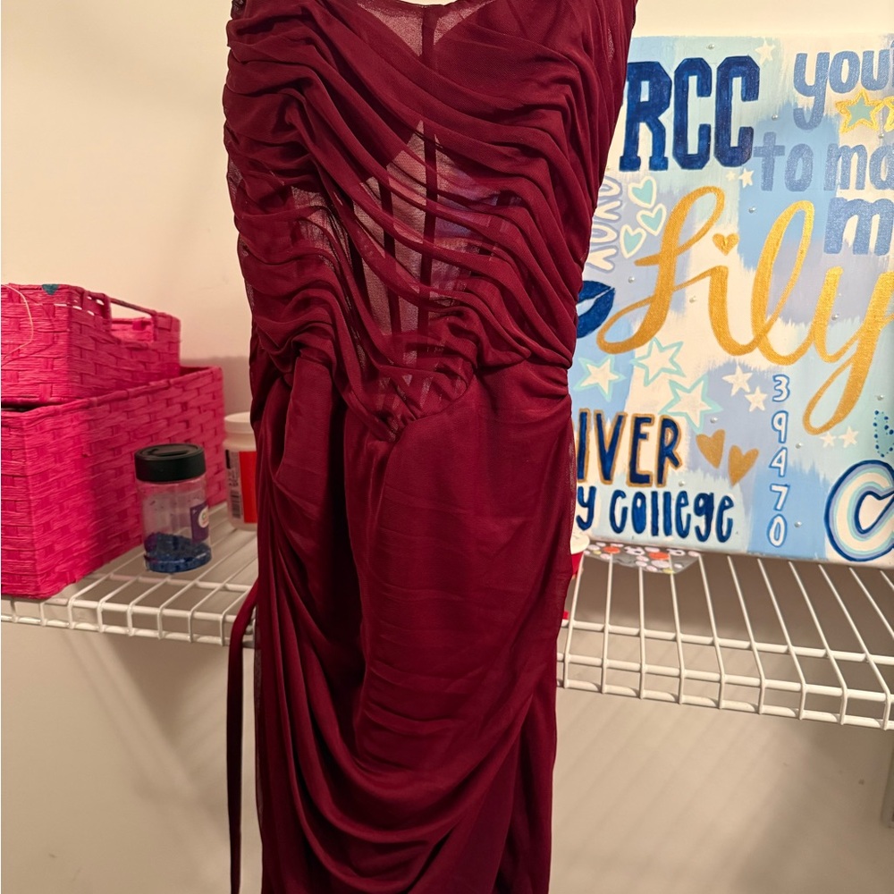 Women's Ruched Cutout Evening Dress - Burgundy